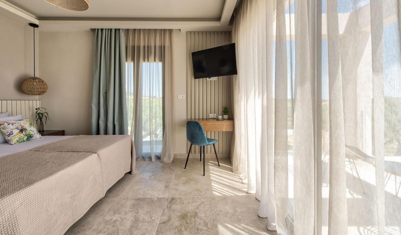 Delight Luxury - Contemporary Elegance & Tranquility, By Zantewize Pandokrator