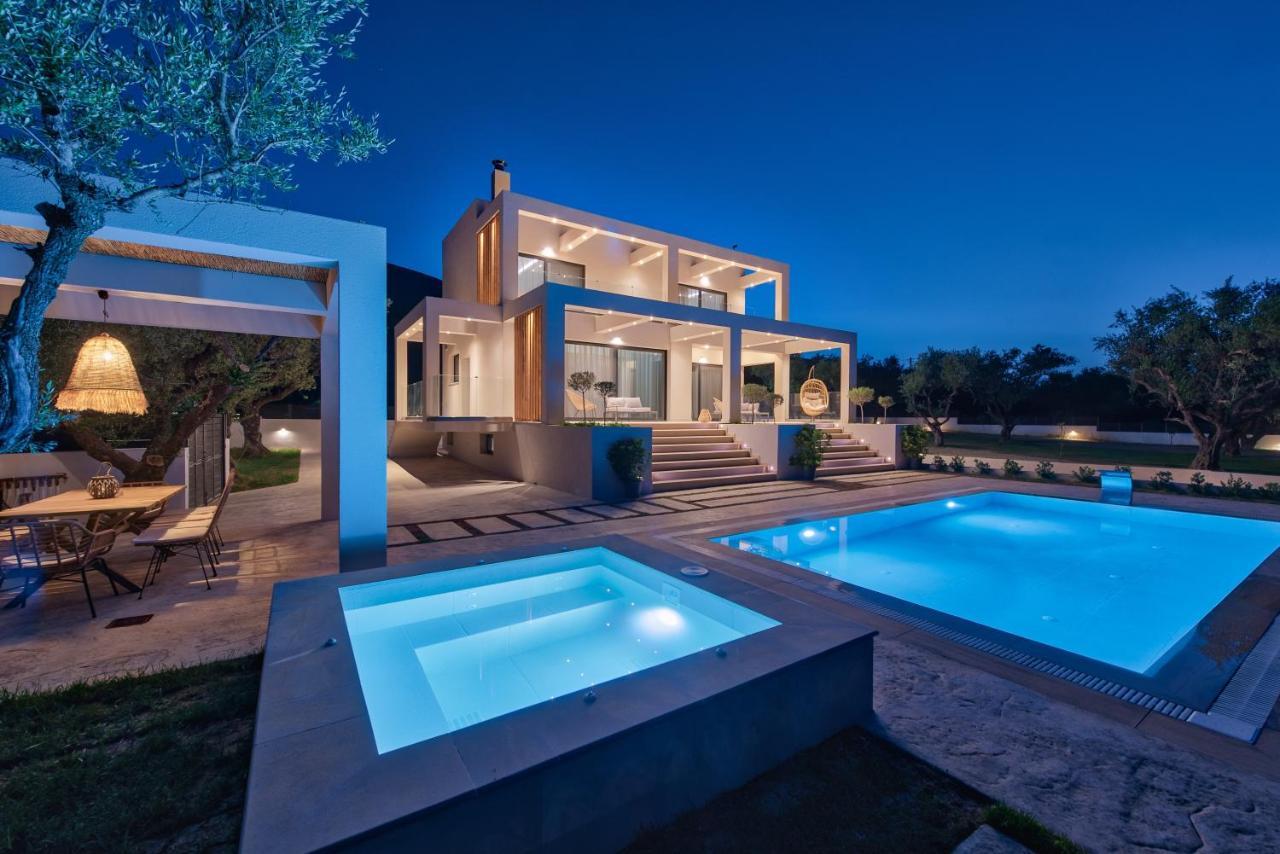Delight Luxury - Contemporary Elegance & Tranquility, By Zantewize *