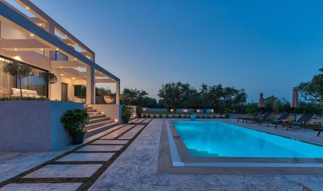 Delight Luxury - Contemporary Elegance & Tranquility, By Zantewize Pandokrator